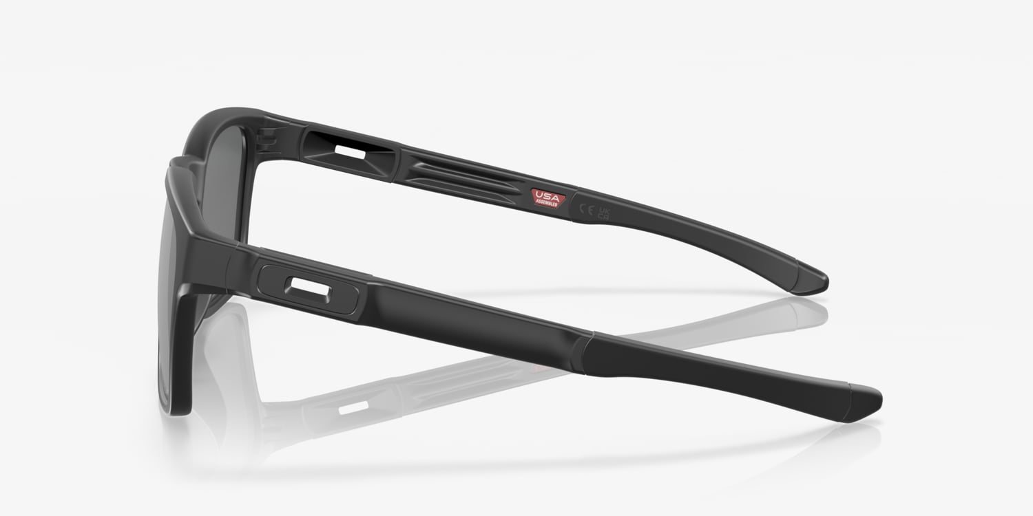 Oakley OO9272 Catalyst® (Low Bridge Fit) Sunglasses
