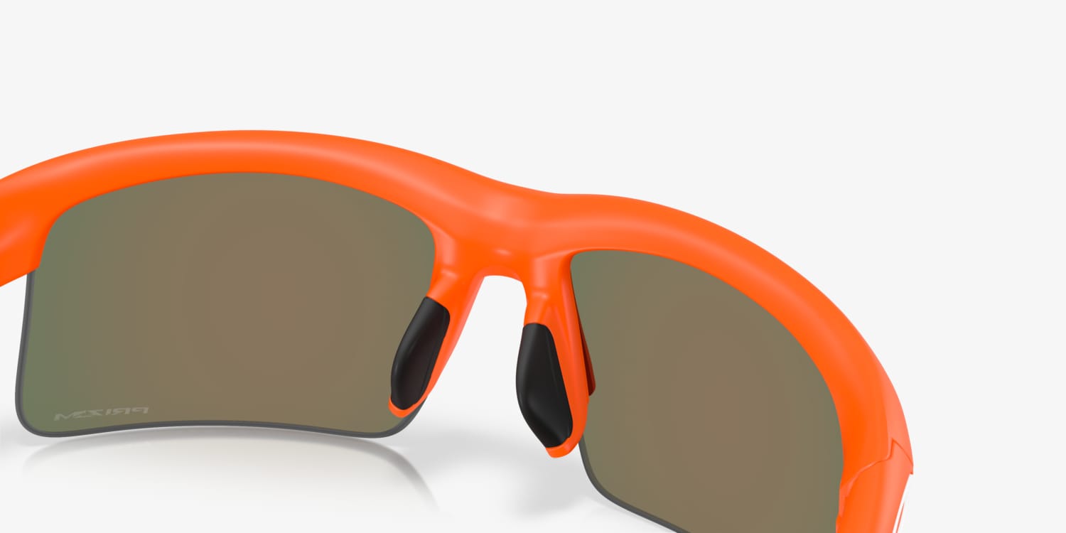 Oakley OJ9013 Capacitor (Youth Fit) Sunglasses | LensCrafters